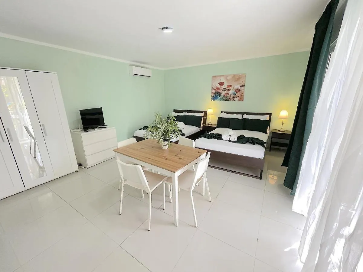 Deluxe Hotel Suites Studio Bavaro Wifi Parking Bbq Beach Club & Spa Punta Cana 0*,  República Dominicana